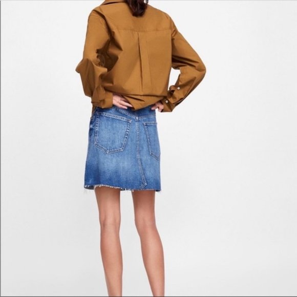 NWT ZARA The Mini Skirt Kent Blue Denim Distressed Jean Skirt SZ M - Picture 2 of 5